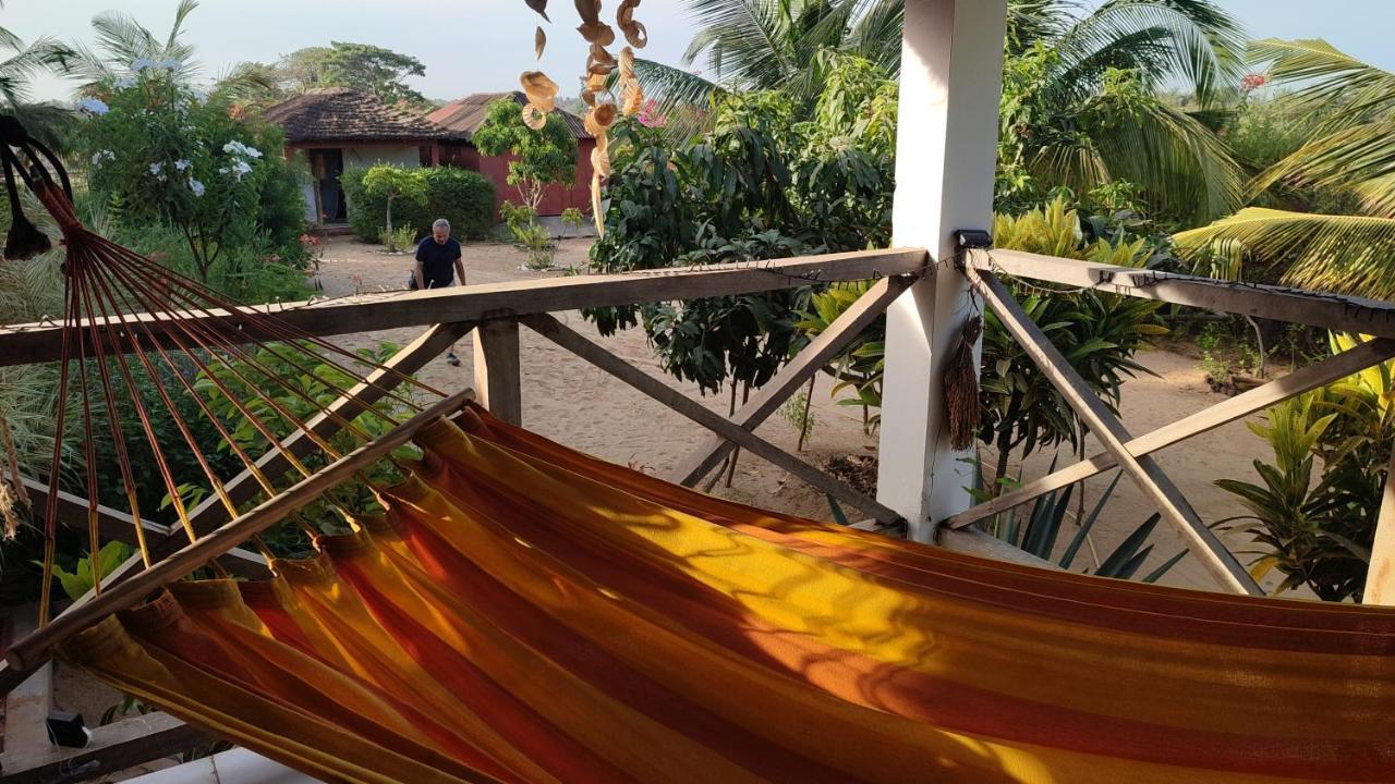 Akine Ti Kasso Piscine Hotel Diembereng ภายนอก รูปภาพ